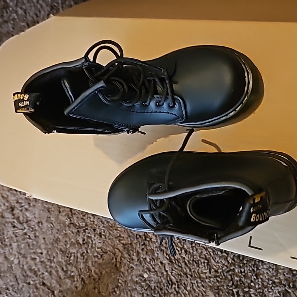 Dr.marten toddler boots